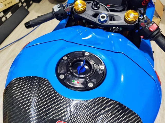 Suzuki gsx-r1000 độ siêu ấn tượng chuẩn theo phong cách motogp - 10