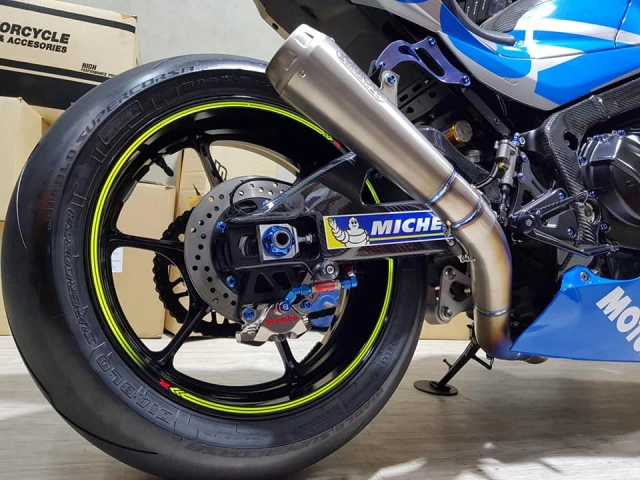 Suzuki gsx-r1000 độ siêu ấn tượng chuẩn theo phong cách motogp - 19