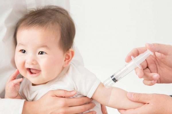Tầm quan trọng của việc tiêm vắc xin cho trẻ nhỏ - 1
