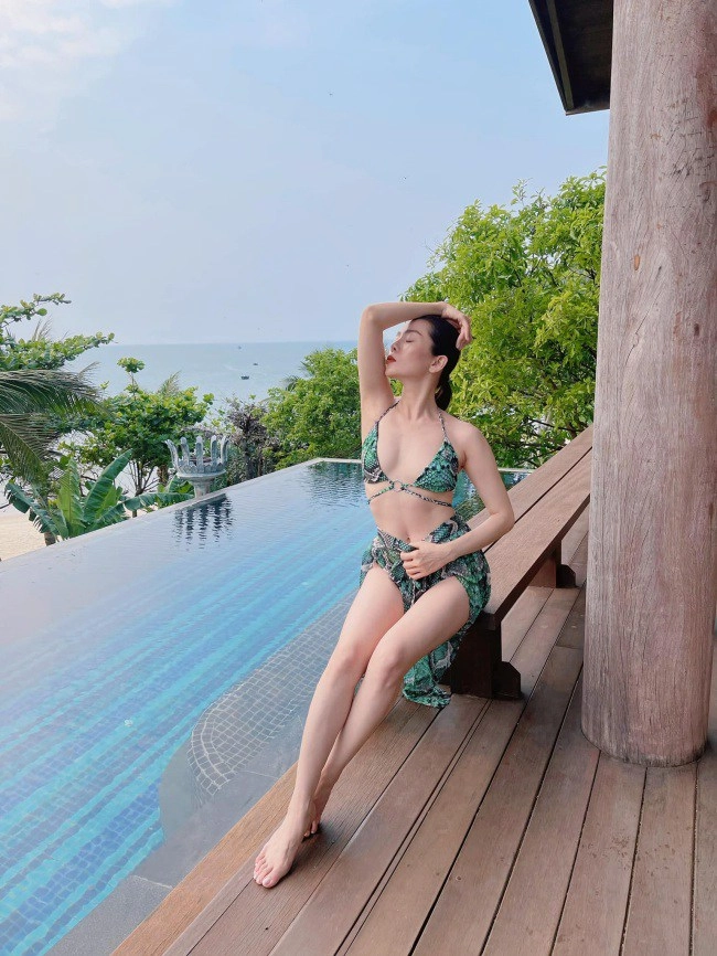 Tập cùng sao chị em học mỹ nhân vbiz luyện cơ để tự tin chụp cam thường khoe dáng - 2