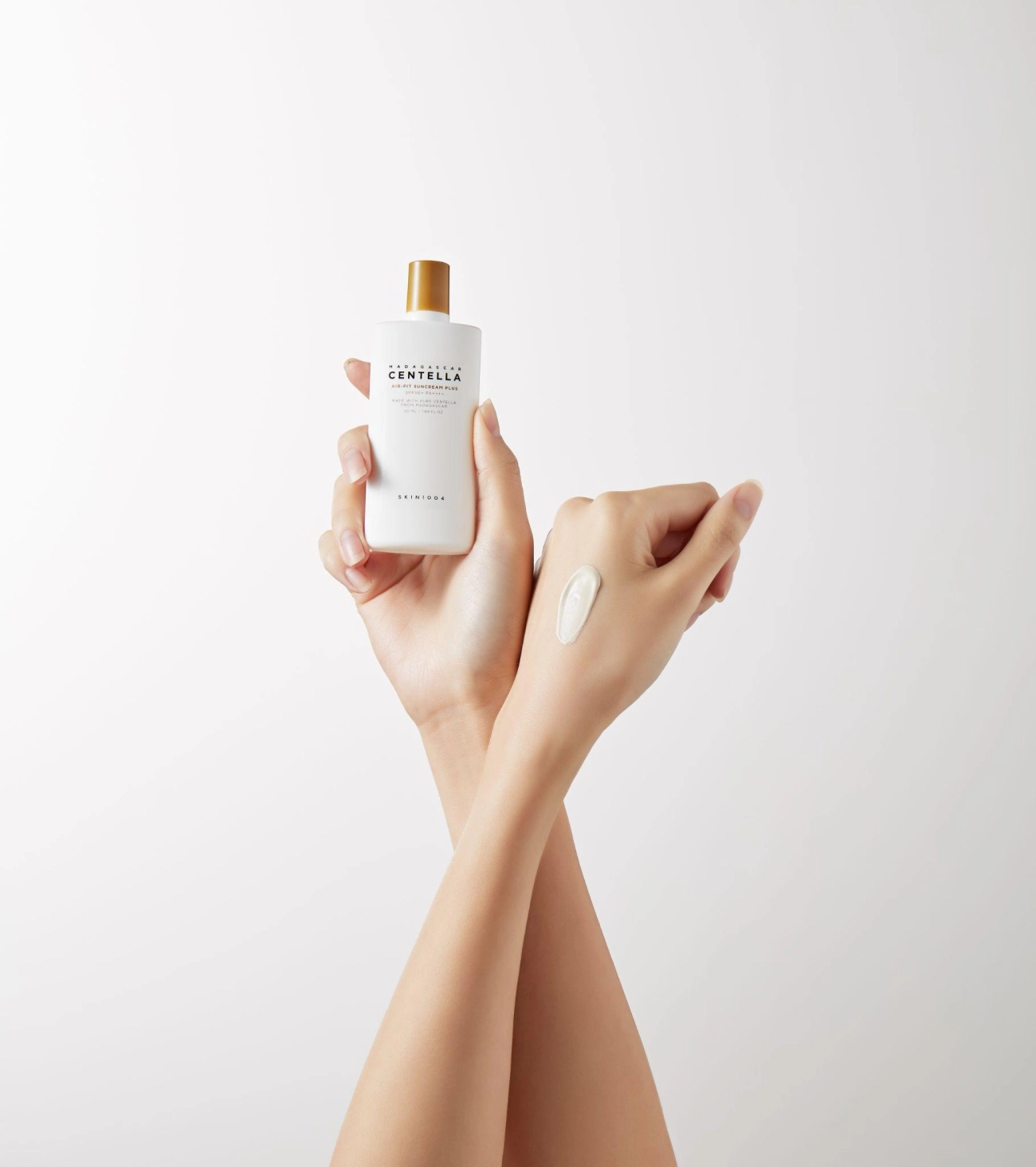 Tất tần tật về tuýp kem chống nắng skin1004 đa năng không thể thiếu hè này - 2