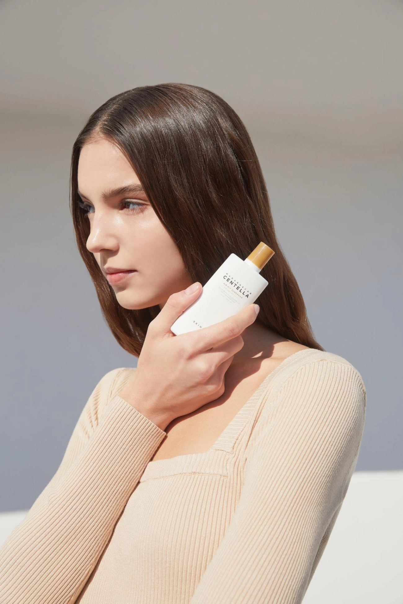 Tất tần tật về tuýp kem chống nắng skin1004 đa năng không thể thiếu hè này - 4