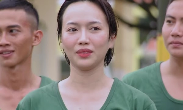 Tẩy hết phấn chỉ để son dàn mỹ nhân sao nhập ngũ khoe mặt mộc gây ngỡ ngàng - 7