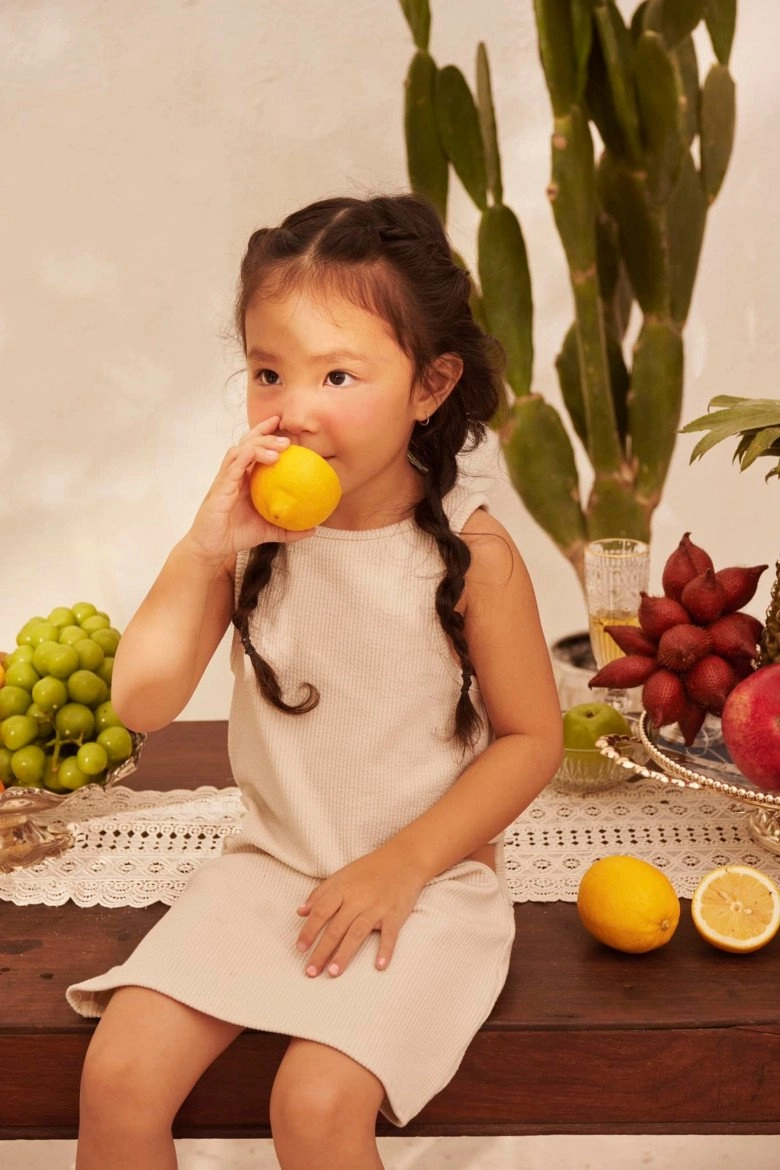 Tay trắng làm mẹ đơn thân hoa khôi cà mau vòng ba 1m giờ có con gái xinh bỏ 15 tỷ mua đất 66000m2 - 1