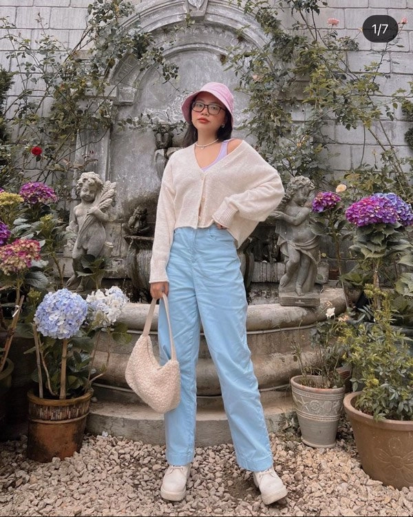 Tết đến phương mỹ chi cũng dạn hơn toàn khoe outfit tạo dáng hở vai đúng chuẩn tuổi 18 - 3