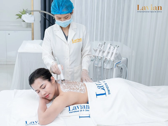 Thẩm mỹ quốc tế lavian - địa chỉ uy tín điều trị viêm nang lông mụn lưng tại hà nội - 3