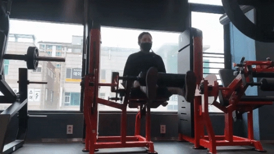 Thánh ăn hàn quốc từng nặng 130kg nay đã khác vòng 2 phẳng lì đôi chân giống hệt miu lê - 13