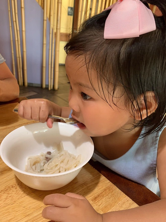 Thanh thảo giàu có biệt thự rải từ việt nam sang mỹ bữa sáng của con gái cực đơn giản - 7