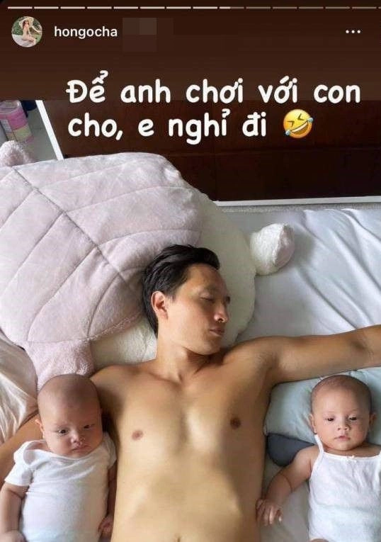 Thay vợ chăm con các ông bố sao nam việt gục ngã ngủ quên khi con còn thức - 3