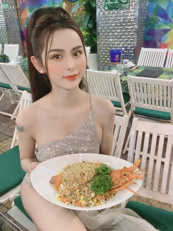 Thí sinh hoa hậu chuyển giới đẹp như ngọc nữ bật mí hành trình gian nan đến với cuộc thi - 11