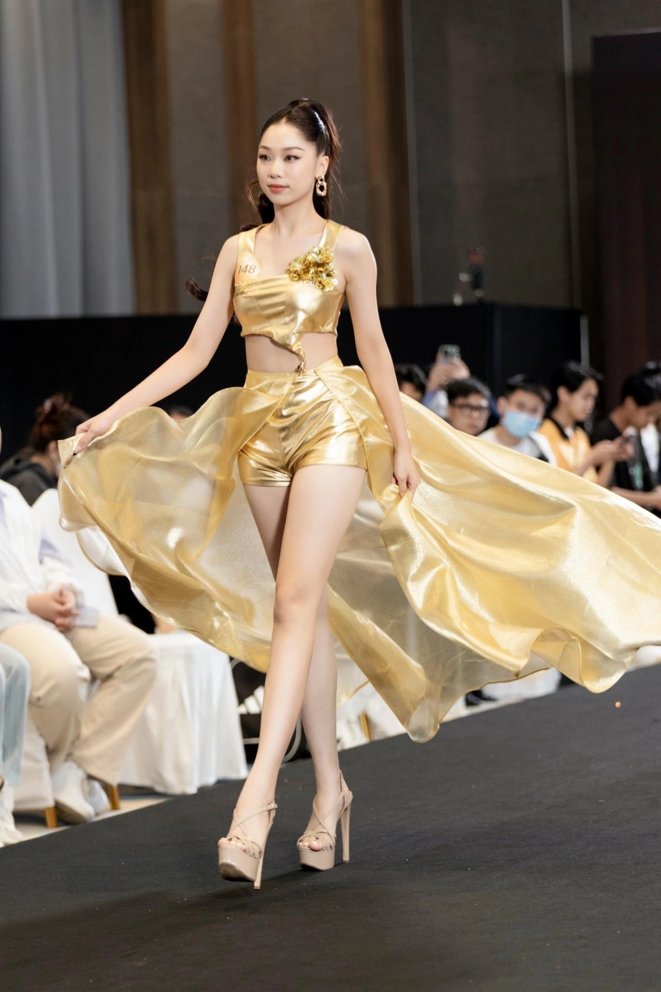 Thí sinh học hai trường đại học quyết tâm chinh phục cuộc thi miss grand vietnam - 3