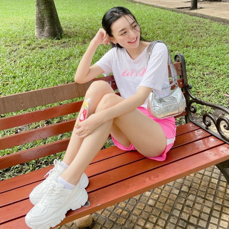 thiên thần nội y đi thi hoa hậu chưa cần khoe hình thể chỉ cười thôi cũng xao xuyến lòng người - 8