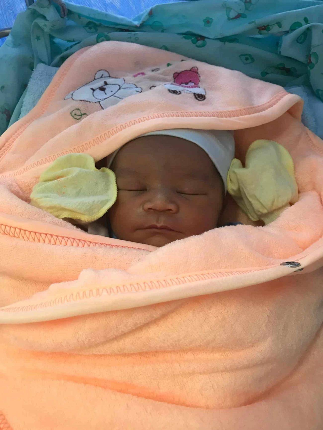 Thiếu nữ việt 20 tuổi hoang mang có con với chàng châu phi đẻ xong hạnh phúc vì chọn đúng - 7