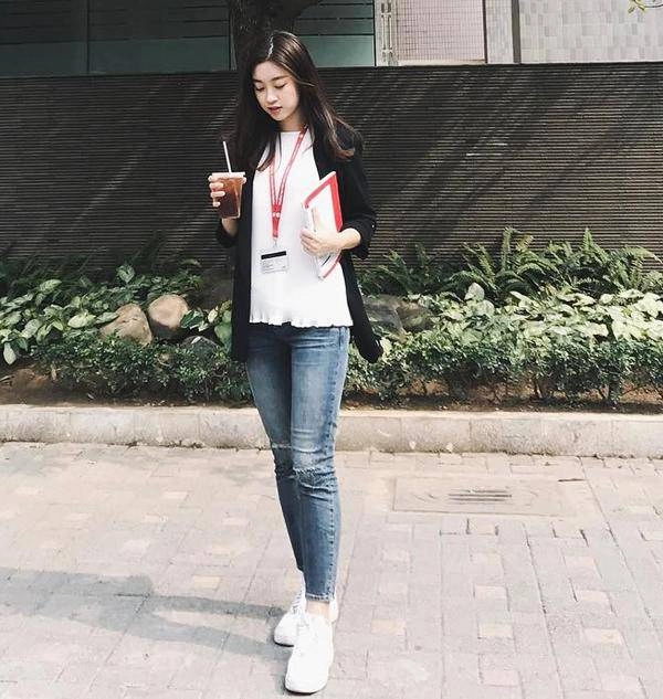 Thời trang đi thi học kỳ của các hoa hậu việt ai mặc đẹp nhất - 8