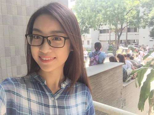 Thời trang đi thi học kỳ của các hoa hậu việt ai mặc đẹp nhất - 10