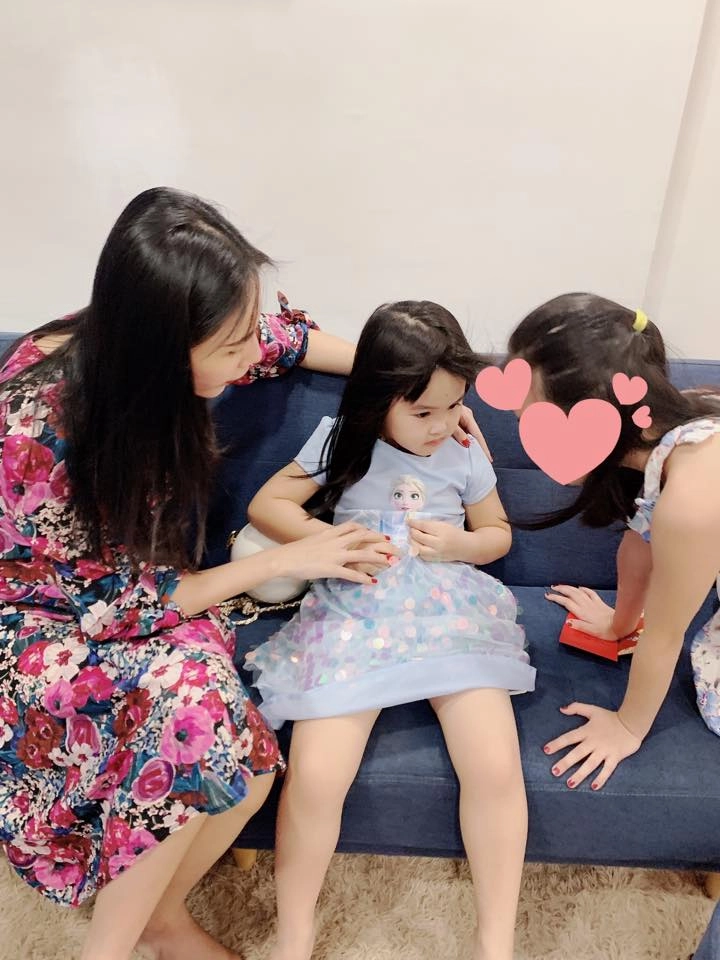 Thu nhập cao ở singapore em gái công vinh về nước vì con gái quyết làm mẹ đơn thân đến già - 9