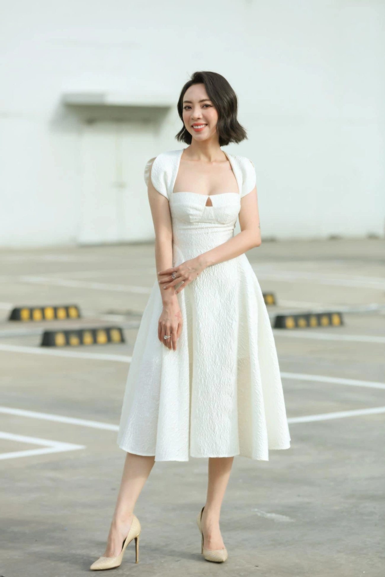 Thu trang tiêm mo lên mat gio tre đep đúng chuan hoa hau làng hài - 12