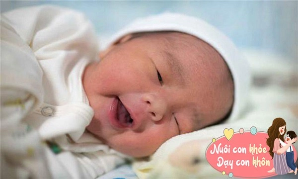 Thực hư chuyện trẻ nổi gân xanh ở mũi sẽ khó nuôi khoa học giải thích - 4