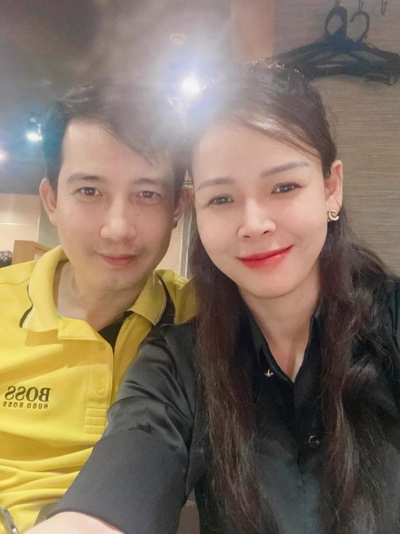 Thượng tá công an lấy vợ xinh nhất nhì màn ảnh việt không ngại ở nhà chăm con cho vợ đi diễn nước ngoài - 8