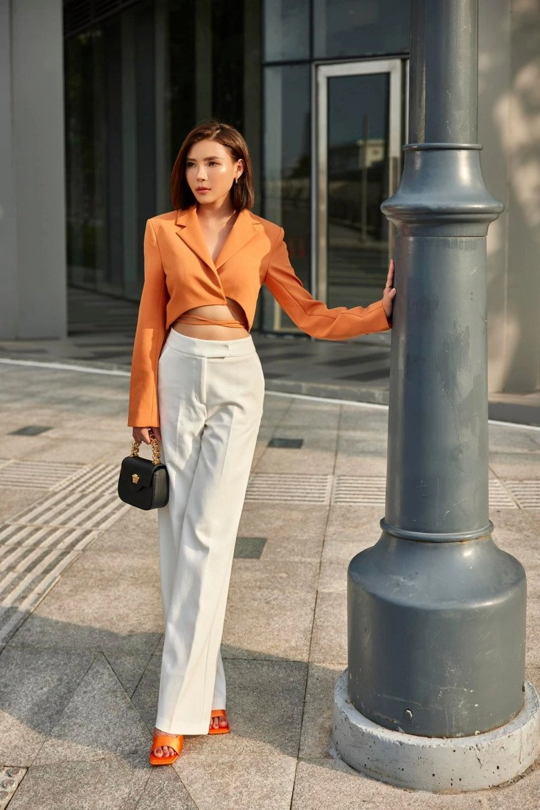 Thúy diễm diện style khoe báu vật model bà xã lương thế thành được khen không ngớt - 9