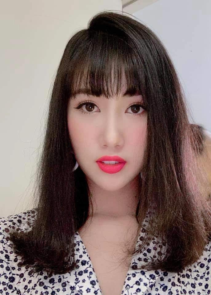 Thúy ngân nhuận sắc đâu chỉ vì áo quần cô còn nghiện màu son làm bừng sáng gương mặt - 13