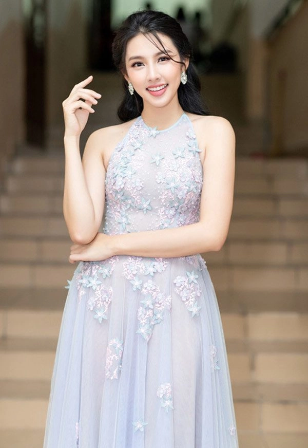 Thuỳ tiên btc miss grand ngạc nhiên khi biết tôi không sửa sắc đẹp - 16