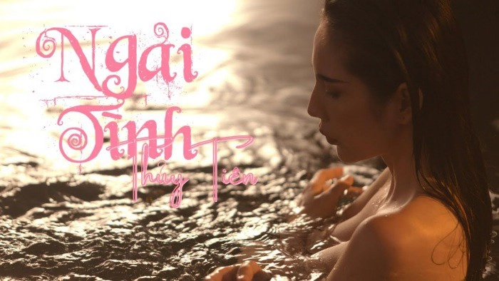 Thuỷ tiên hiếm hoi khoe cảnh bán khoả thân body mẹ 1 con quyến rũ bỏng mắt trong mv mới - 9