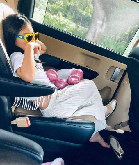 Thủy tiên khoe con gái học trường xịn tốt nghiệp tú tài thptđược tuyển thẳng đại học hàng đầu thế giới - 5