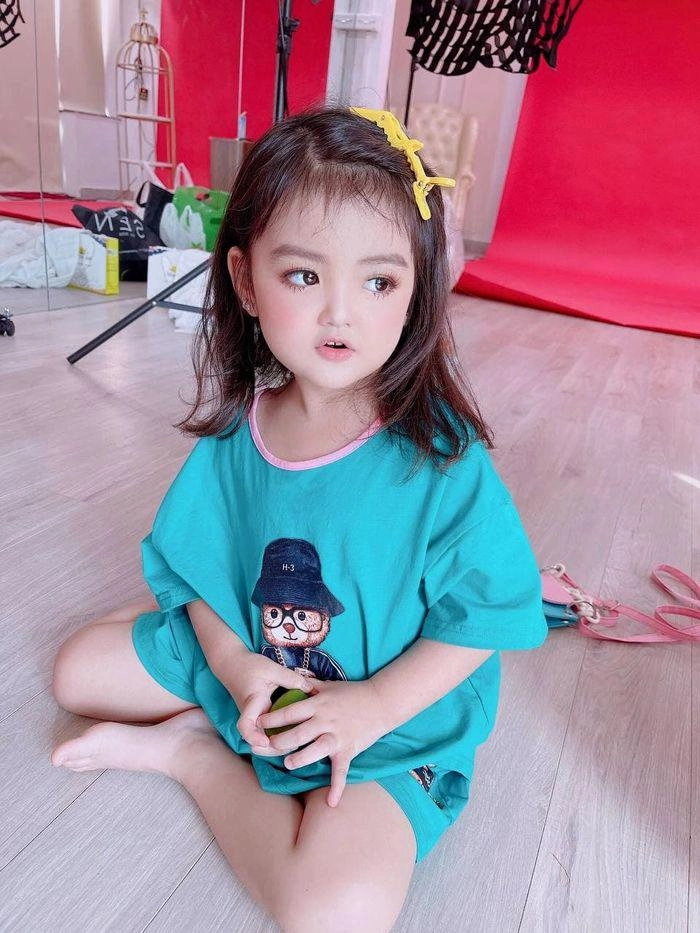 Thy ngày bé trong hương vị tình thân là mẫu nhí đình đám 1 giờ làm nhận lương 25 triệu - 17