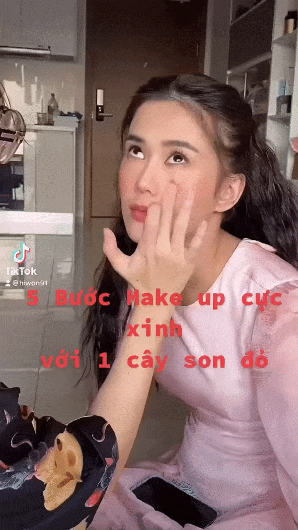 Tiết kiệm mùa dịch chuyên gia mách nước trang điểm chỉ với 1 cây son - 2