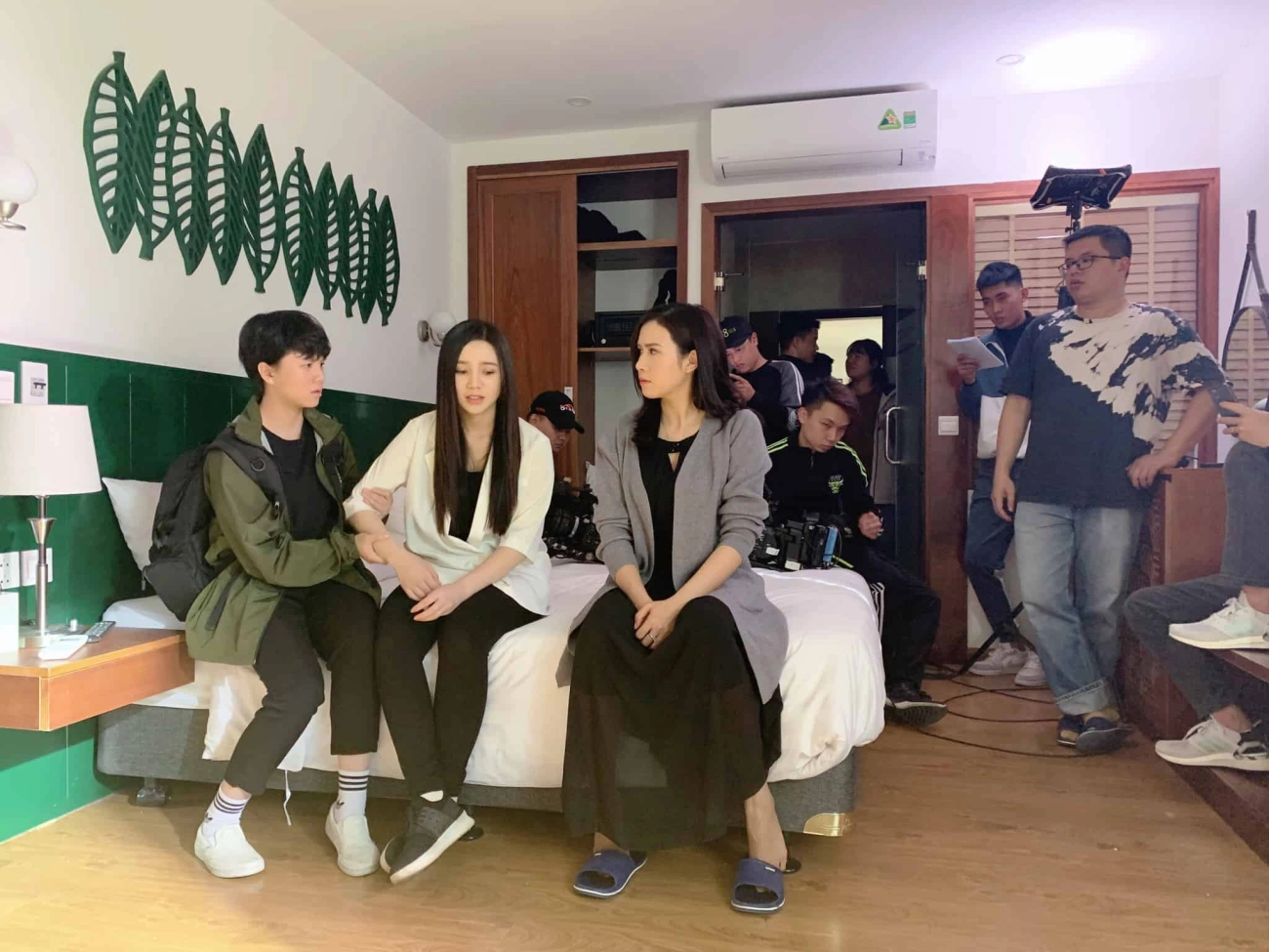 Tiểu tam xinh đẹp trong hãy nói lời yêu đời thực là đại úy công an chồng con viên mãn - 5