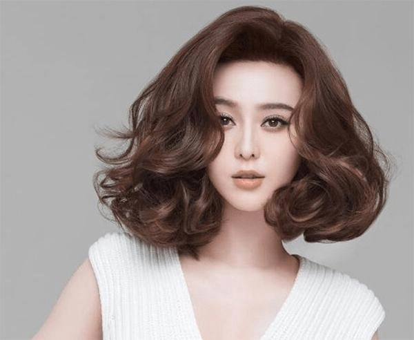 Tóc xoăn ngắn đẹp trẻ trung dẫn đầu xu hướng hiện nay - 26