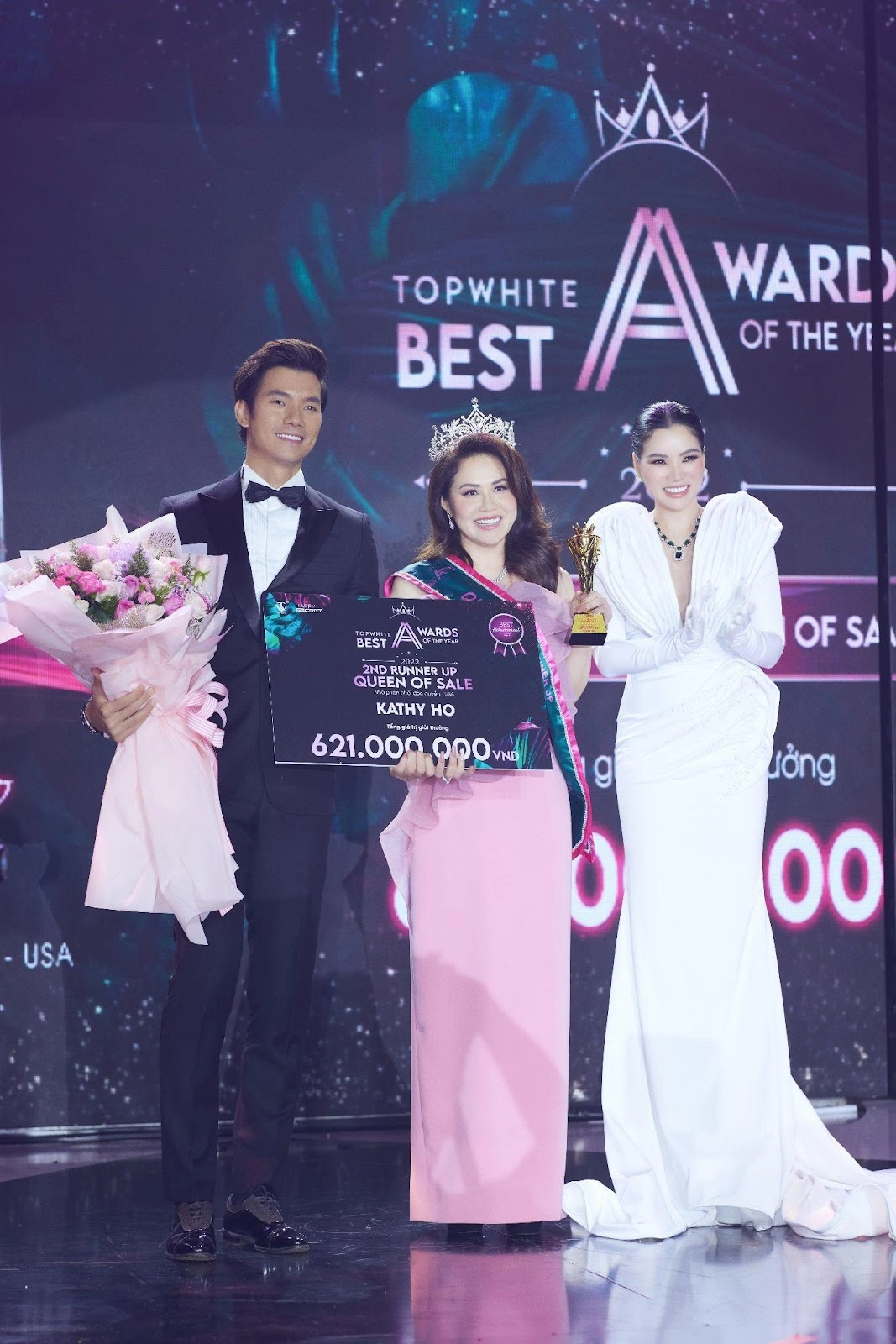 top white best awards of the year 2022 lộ diện á hoàng sale 2 kathy ho - 2