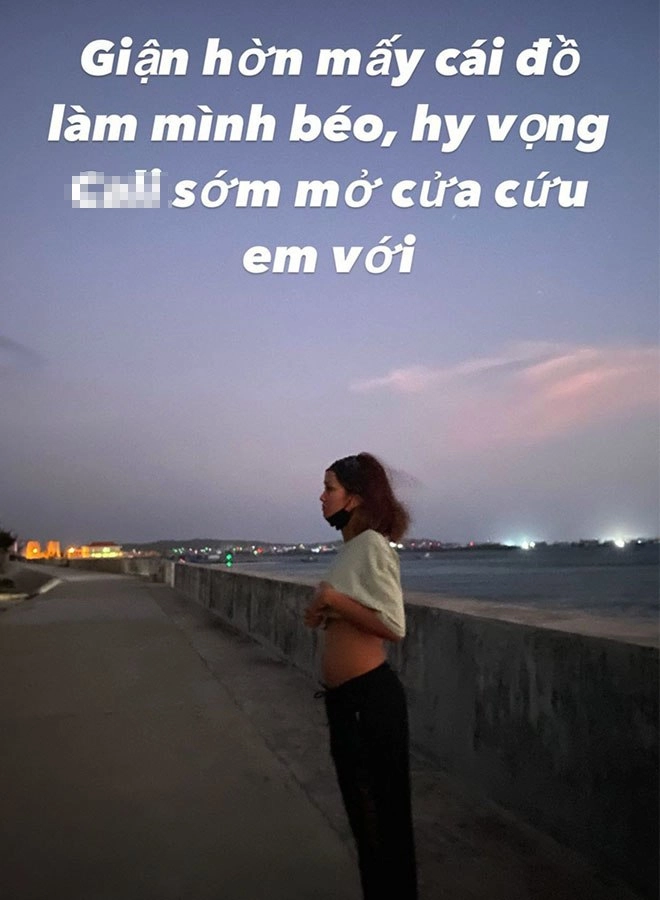 Tốt khoe xấu che nhưng hhen niê chẳng ngại vén áo khoe bụng mỡ body nuột giờ là dĩ vãng - 1