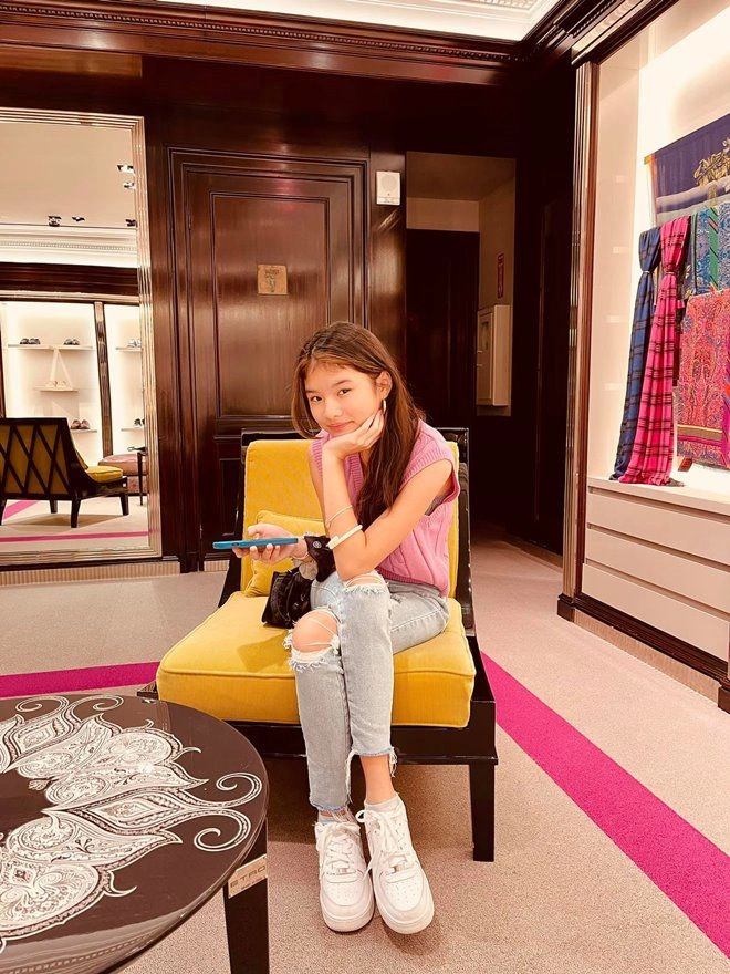 Trần bảo sơn đưa con gái dạo chơi sang chảnh ở mỹ chụp ảnh với cựu tổng thống donald trump - 8