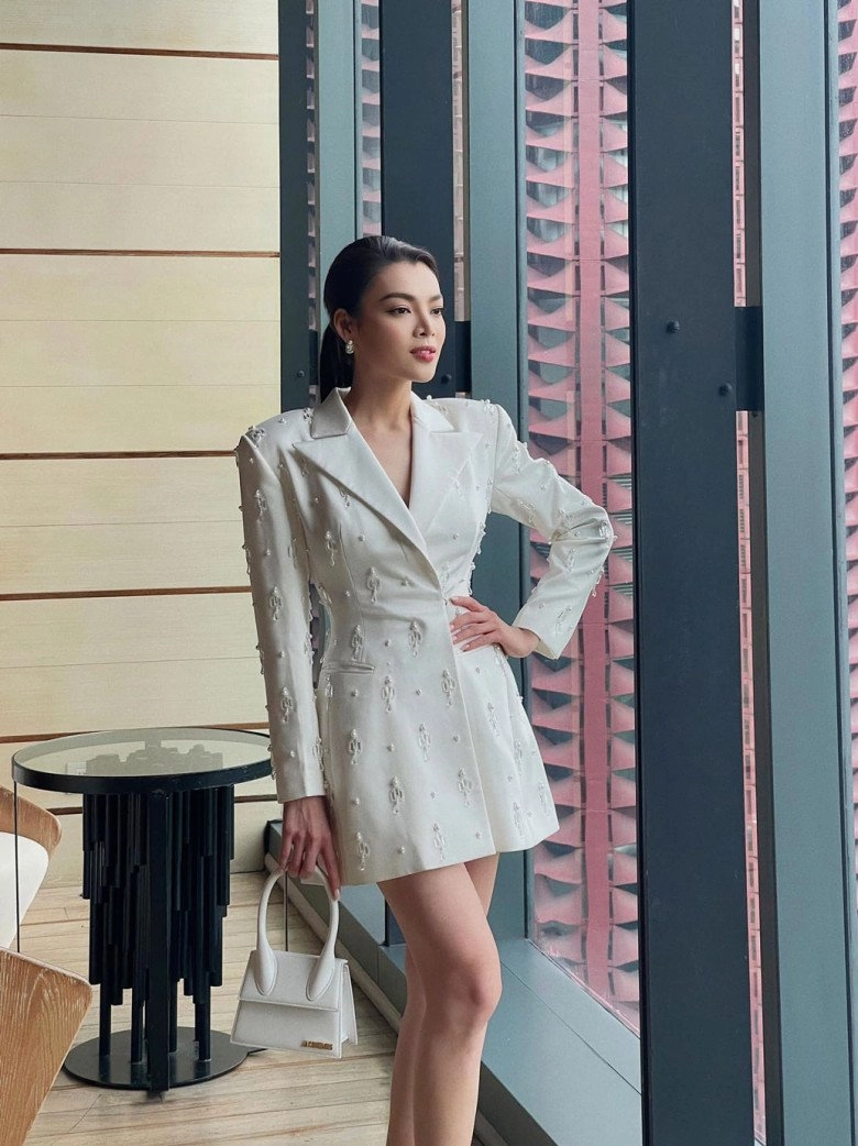 Trân đài mới xách vali đi thi đã được khen là bà hoàng thời trang của miss international queen 2022 - 5