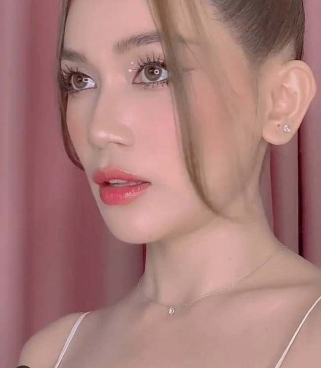 Trang cá nhân sao việt mùa hè phủ kín son bóng nàng đã kịp tậu chưa - 3