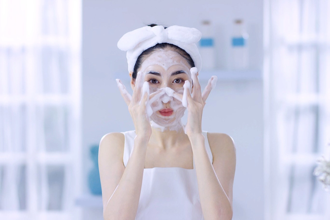 Tránh dịch ở nhà ôn thi phương mỹ chikhoe miếng bông tẩy tranglàm ai cũng té ngửa - 6