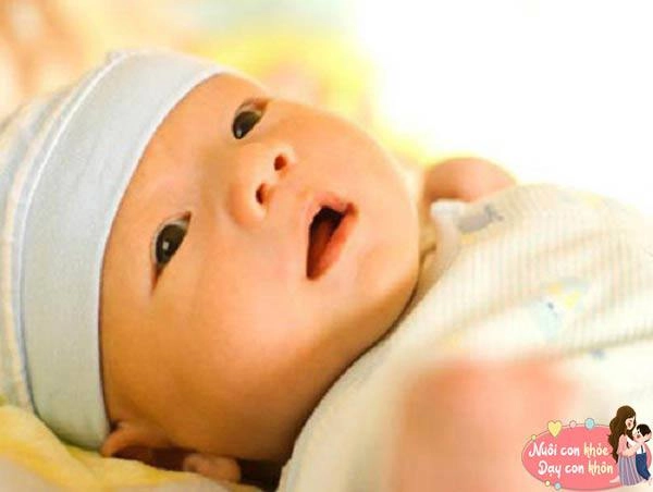 Trẻ chào đời trông xấu xí hãy thực hiện 4 mẹo chăm sóc này bé sẽ xinh đẹp hơn từng ngày - 4