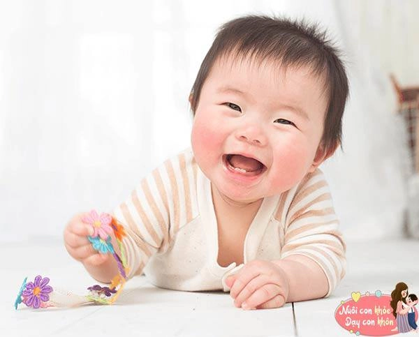 Trẻ chào đời trông xấu xí hãy thực hiện 4 mẹo chăm sóc này bé sẽ xinh đẹp hơn từng ngày - 8