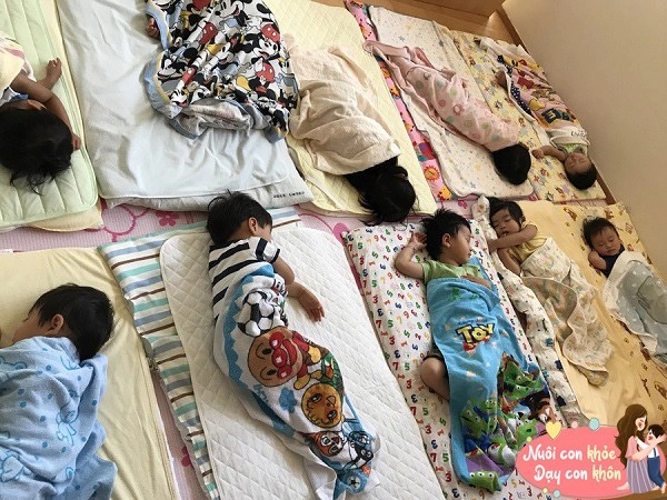 Trẻ ngủ trưa đúng cách học giỏi thông minh hơn mẹo hay đưa con vào giấc ngủ trong 1 nốt nhạc - 3