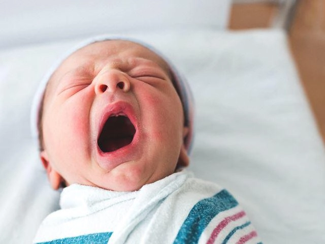 Trẻ sơ sinh bị nghẹt mũi nhưng không chảy nước mũi là bị sao xử lý thế nào - 2