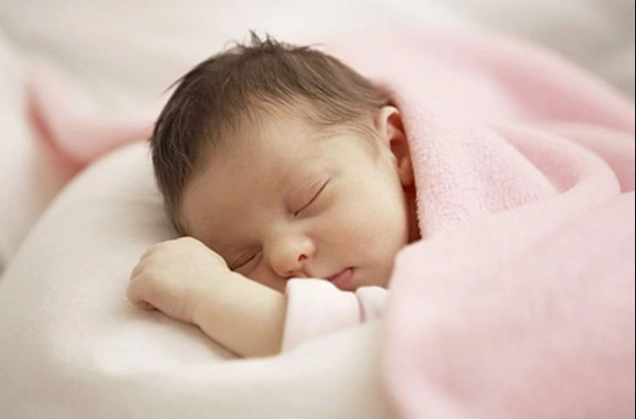 Trẻ sơ sinh không chịu ngủ là bị làm sao xử lý thế nào - 3