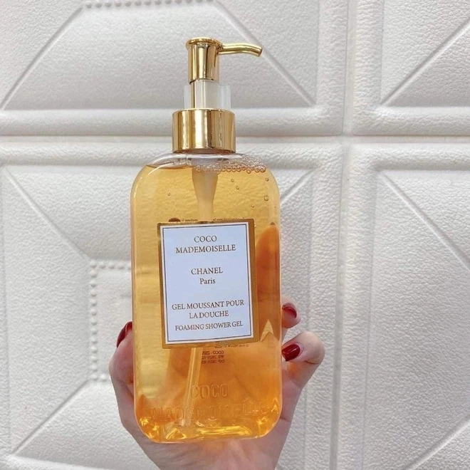 Triệt phá kho mỹ phẩm fake hội nghiện skincare tá hoả vì có chai kem chống nắng quốc dân - 14