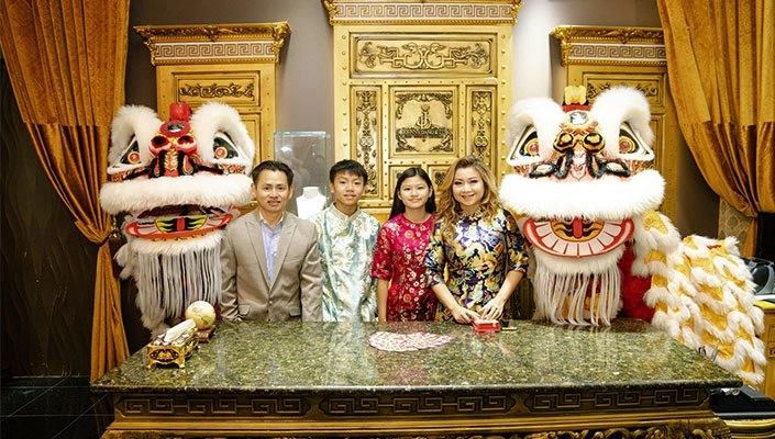 Triệu phú kim cương việt trên đất mỹ lần đầu giới thiệu con gái liền gây bão vì quá xinh - 10