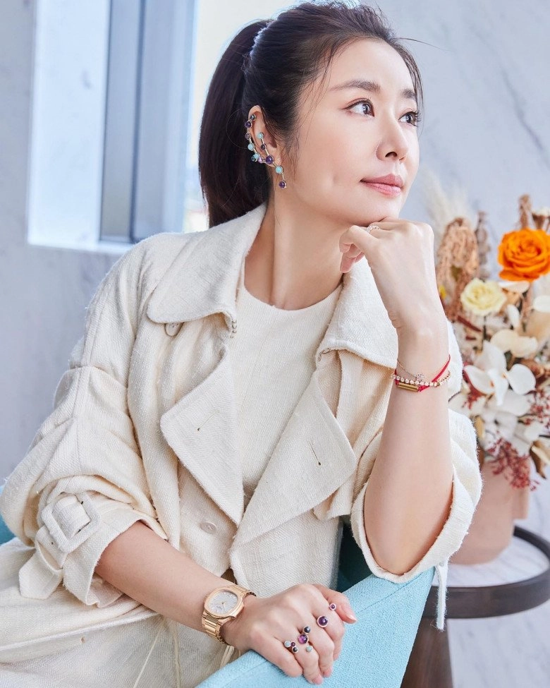 Triệu vy thất thế lâm tâm như liên tục trúng mánh thời trang song hye kyo đại lục là đây - 11