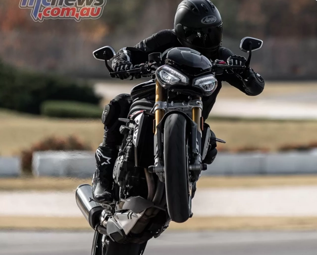 Triumph speed triple 1200 rs 2021 mới chính thức ra mắt - 10