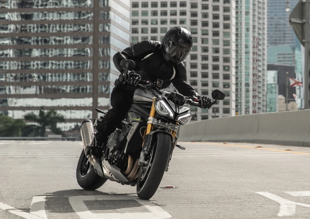 Triumph speed triple 1200 rs 2021 và ducati streetfighter v4 s trên bàn cân thông số - 5