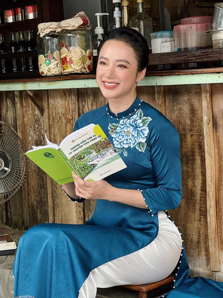 Trở về làm mỹ nhân ăn chay angela phương trinh cất tiệt váy áo cắt xẻ vẫn ghi điểm với dáng đẹp mượt mà - 6