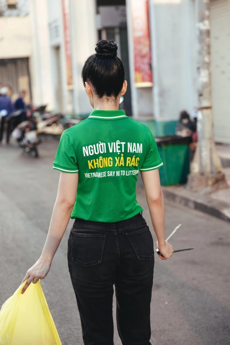 Trở về làm mỹ nhân ăn chay angela phương trinh cất tiệt váy áo cắt xẻ vẫn ghi điểm với dáng đẹp mượt mà - 12